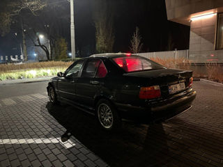 BMW 3 Series foto 2