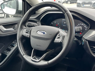 Ford Focus foto 12