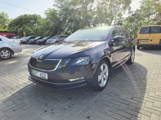 Skoda Octavia foto 2