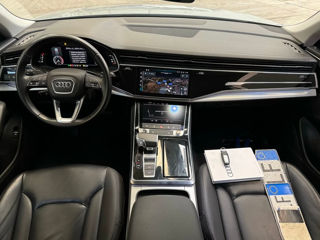 Audi Q8 foto 7