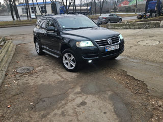 Volkswagen Touareg foto 3