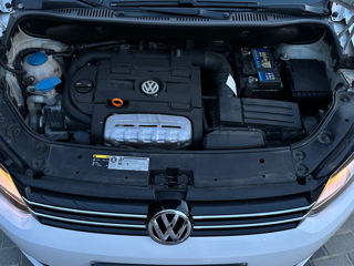 Volkswagen Touran foto 8