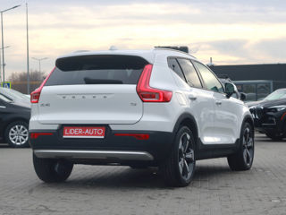 Volvo XC40 фото 4