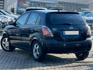 KIA Rio foto 3