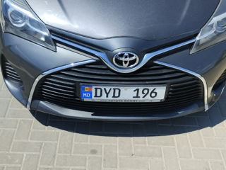 Toyota Yaris foto 2