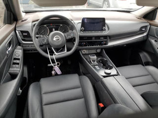 Nissan Rogue foto 8