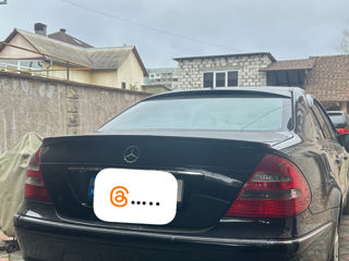 Mercedes E-Class foto 2