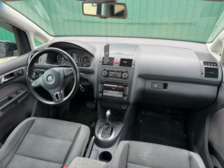 Volkswagen Touran foto 8