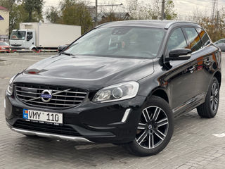 Volvo XC60 foto 1