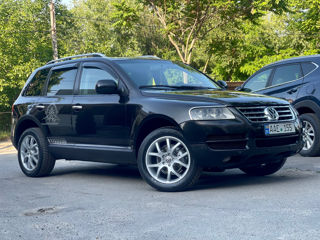 Volkswagen Touareg foto 1