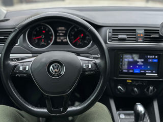 Volkswagen Jetta foto 12