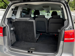 Volkswagen Touran foto 9