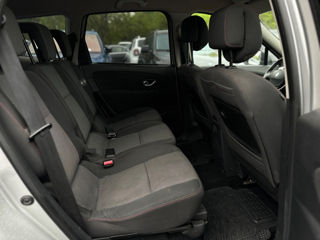 Renault Grand Scenic foto 18