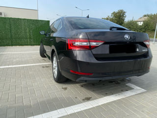 Skoda Superb foto 4