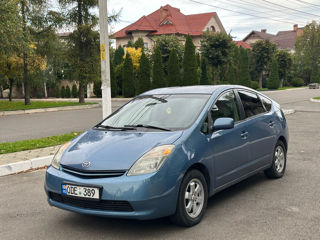 Toyota Prius foto 1