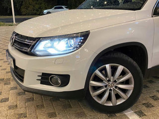 Volkswagen Tiguan foto 1