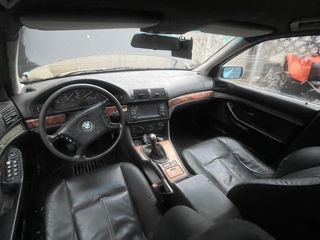 BMW 5 Series foto 4