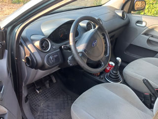 Запчасти и разборка  Ford  Fiesta Fusion
