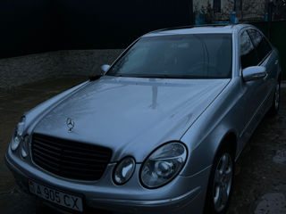 Mercedes E-Class foto 10