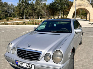 Mercedes E-Class foto 4