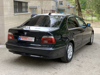 BMW 5 Series foto 6