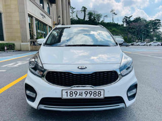 Kia Carens foto 2