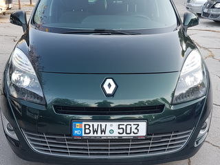 Renault Grand Scenic foto 1