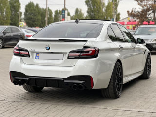 BMW 5 Series foto 3