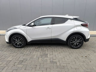 Toyota C-HR foto 4