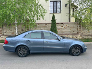 Mercedes E-Class foto 2