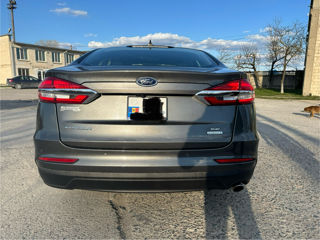 Ford Fusion foto 5