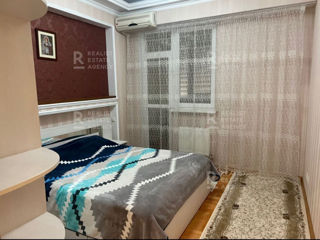 Apartament cu 2 camere, 85 m², Centru, Chișinău foto 4