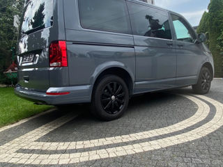 Volkswagen Caravelle foto 8