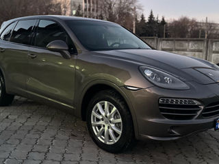 Porsche Cayenne foto 2