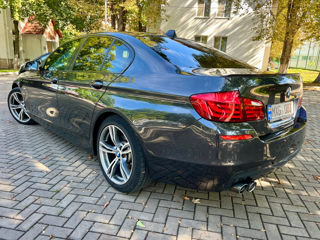 BMW 5 Series foto 3