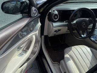 Mercedes E-Class foto 5