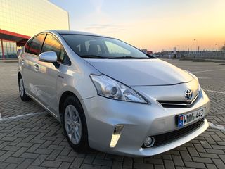 Toyota Prius + foto 1