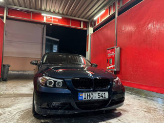 BMW 3 Series foto 2