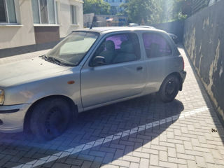 Nissan Micra foto 1