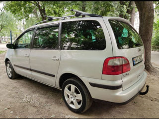 Ford Galaxy foto 7