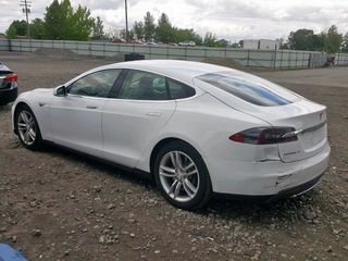 Tesla Model S foto 3