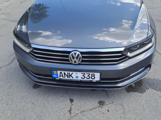 Volkswagen Passat foto 3