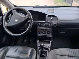 Opel Zafira foto 6