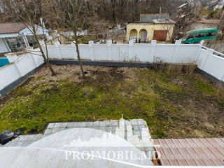 Spre vânzare casă cu 3 nivele 400 mp + 7 ari, în Dumbrava! foto 6