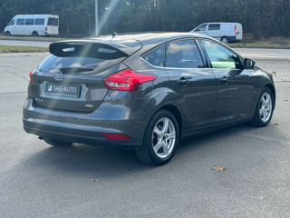 Ford Focus foto 9