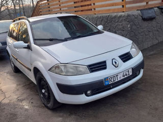 Renault Megane foto 2