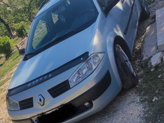 Renault Megane foto 1