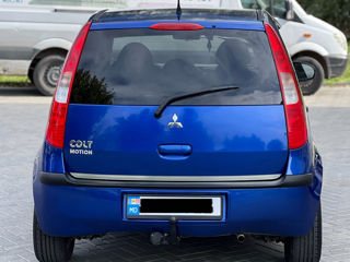 Mitsubishi Colt foto 6