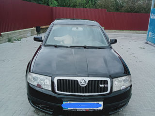 Skoda Superb foto 3