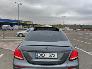 Mercedes E-Class foto 3